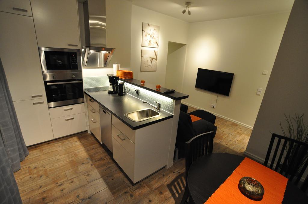 Townhouse Apartments Mariehamn Room photo